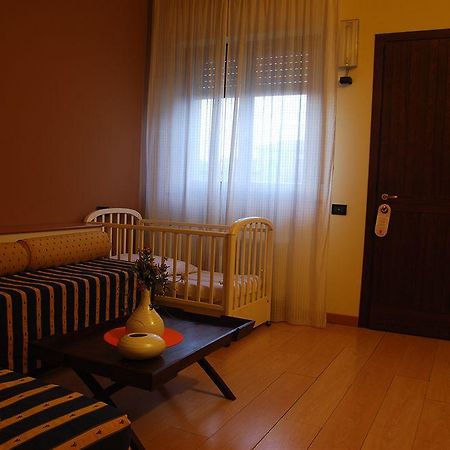 Nuovo Hotel Виджевано Экстерьер фото